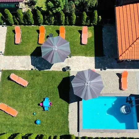 Kristo Guest house *