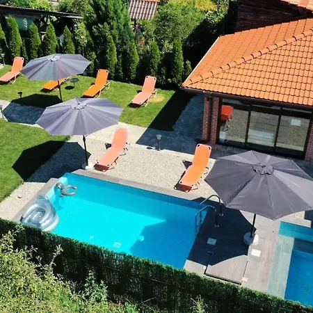 Kristo Guest house