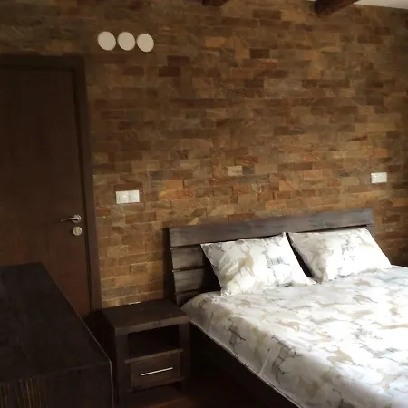 Kristo Guest house