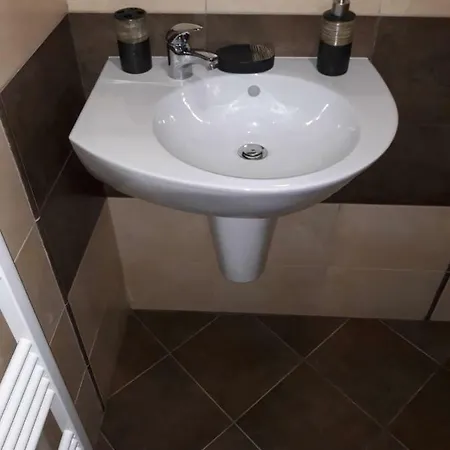 Kristo Guest house